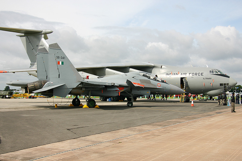 Su-30MKI Flanker, 30 Sqn, Indian AF<BR>Il-78MKI Midas, 78 Sqn, Indian AF