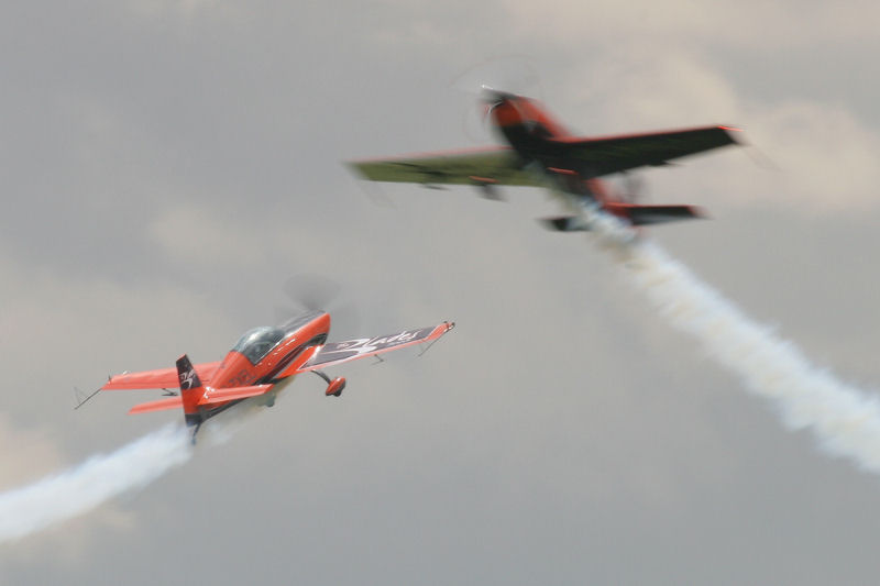 Extra 300s, The Blades