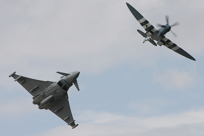 Spitfire PR.XIX, BBMF, RAF<br>Typhoon F.2, 29(R) Sqn, RAF