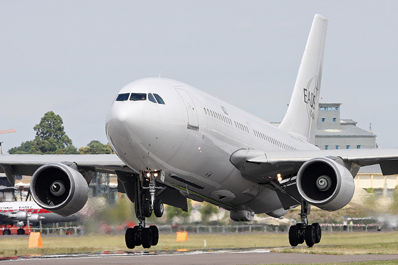 Airbus A310MRTT, EADS/CASA