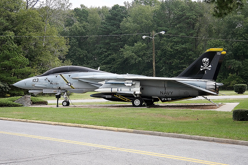 F-14D Tomcat, VFA-103 <i>Jolly Rogers</i>, USN