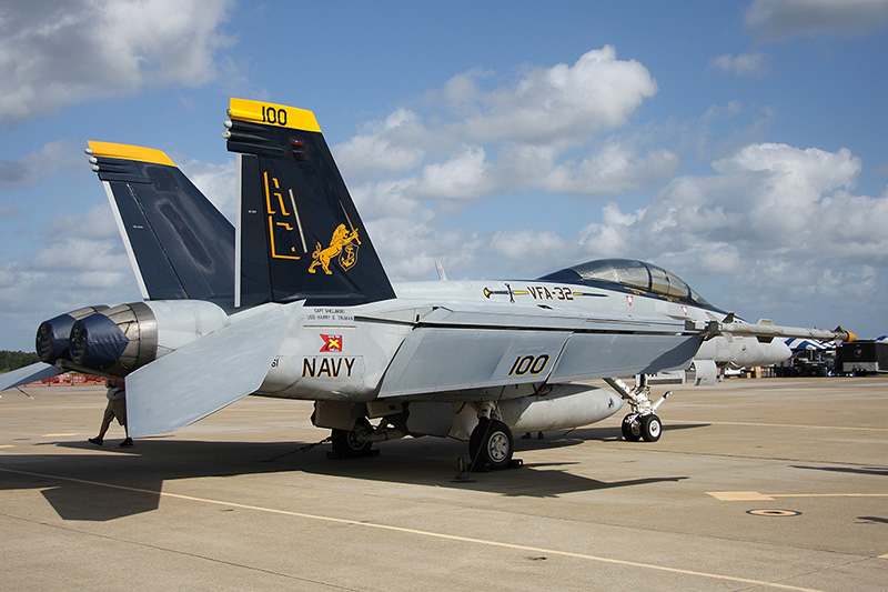 F/A-18F Super Hornet, VFA-32 <i>Swordsmen</i>, USN