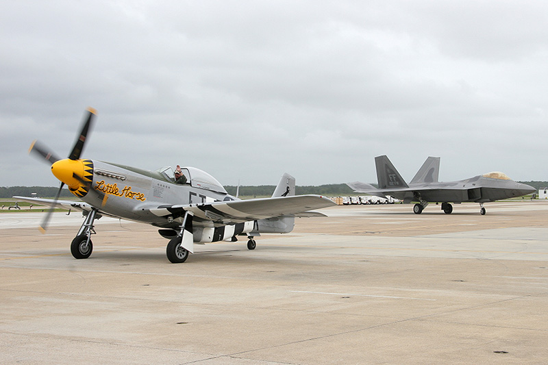 F-22A Raptor, 94th FS, USAF<br>P-51D Mustang <i>Little Horse</i>