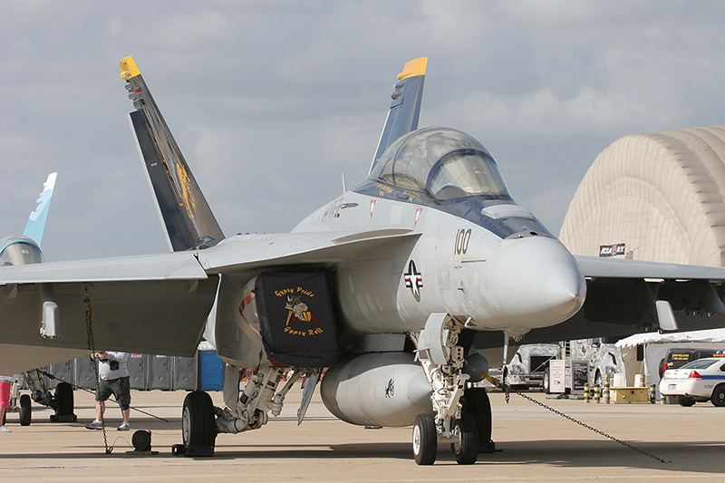 F/A-18F Super Hornet, VFA-32 <i>Swordsmen</i>, USN