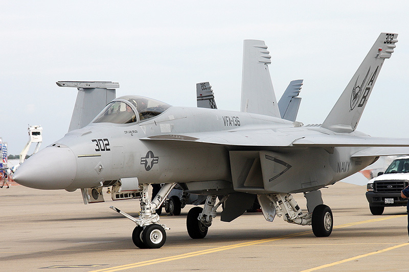 F/A-18E Super Hornet, VFA-136 <i>Knighthawks</i>, USN