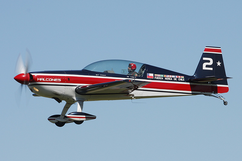 Extra 300L, Los Halcones, Chilean AF