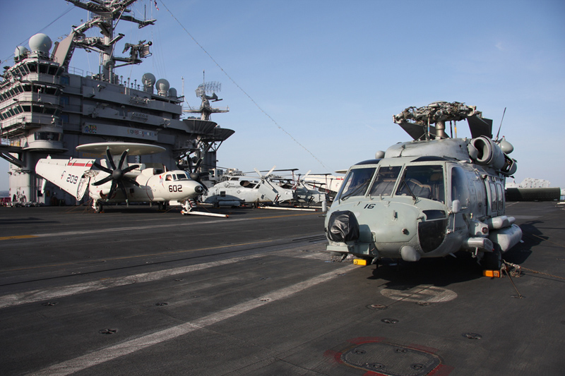 HH-60H Seahawk, HS-3 <i>Tridents</i>, USN<br>E-2C Hawkeye, VAW-124 <i>Bear Aces</i>, USN