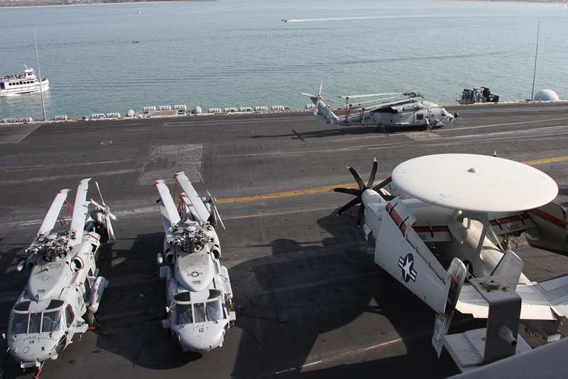 SH-60F Seahawk, HS-3 <i>Tridents</i>, USN<br>HH-60H Seahawks, HS-3 <i>Tridents</i>, USN<br>E-2C Hawkeye, VAW-124 <i>Bear Aces</i>, USN