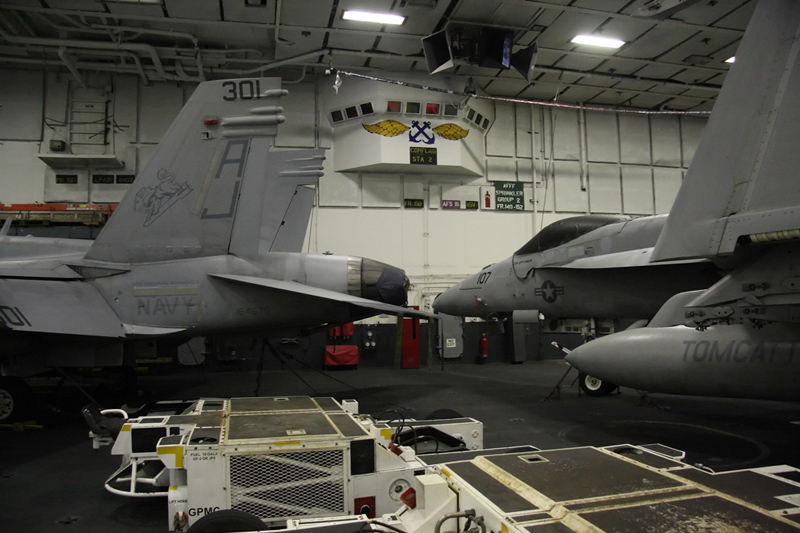 F/A-18E Super Hornet, VFA-31 <i>Tomcatters</i>, USN<br>F/A-18C Hornet, VFA-15 <i>Valions</i>, USN