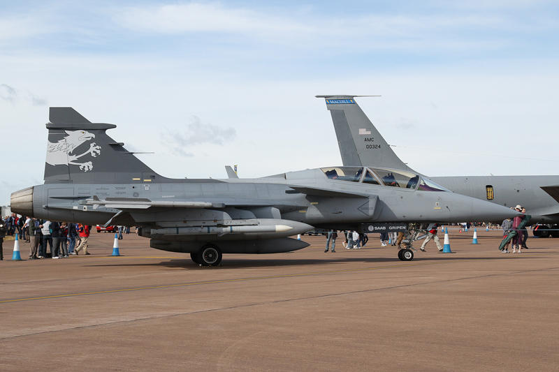 RIAT2010_18